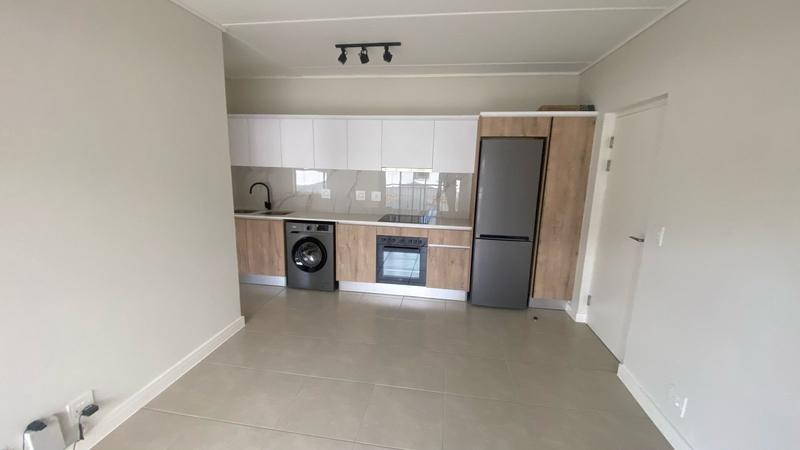 To Let 1 Bedroom Property for Rent in Richwood Western Cape